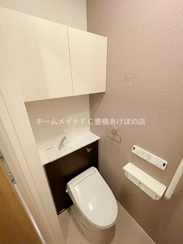 トイレ　同型完成モデル