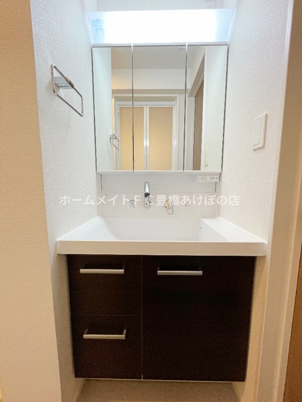 洗面設備　同型完成モデル