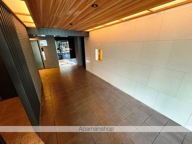 プレサンス淡路駅前の外観写真