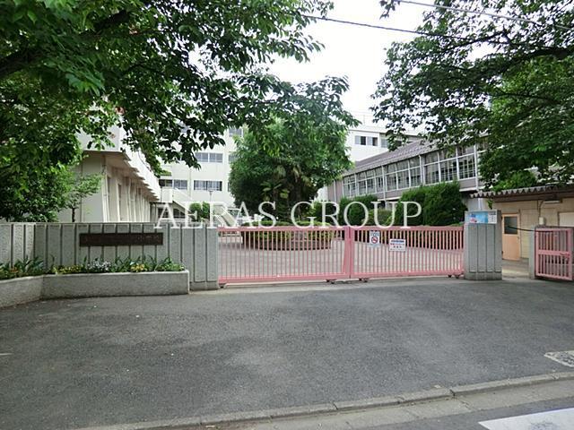 小学校　さいたま市立岸町小学校（小学校）まで915m