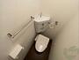 トイレ　こちらはトイレです。清潔感があり、安心して使用できます。