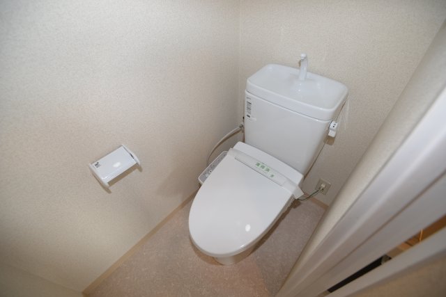 トイレ　トイレもきれいです