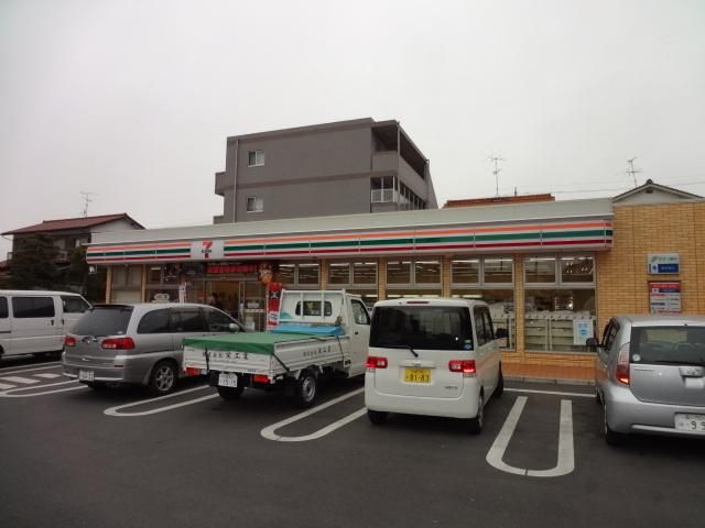 コンビニ　セブンイレブン（コンビニ）まで294m