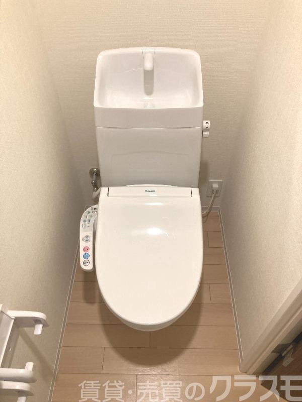 トイレ　ウォシュレット＆ウォームレット