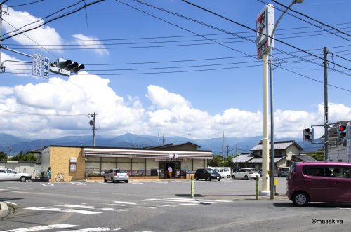 コンビニ　セブンイレブン 長野古里店（コンビニ）まで642m