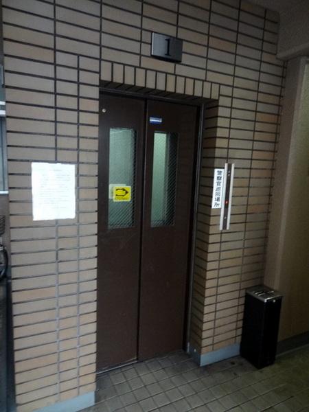 エントランス　★エレベーター完備★