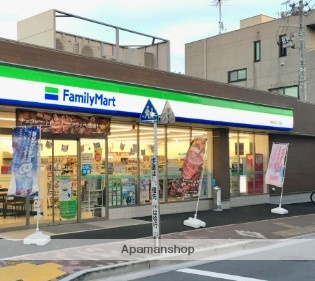 コンビニ　ファミリーマート練馬桜台二丁目店（コンビニ）まで386m
