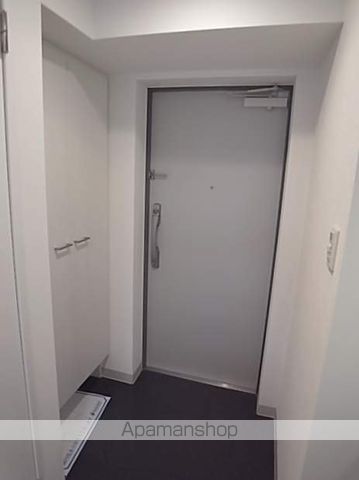 アーデン谷町の玄関写真