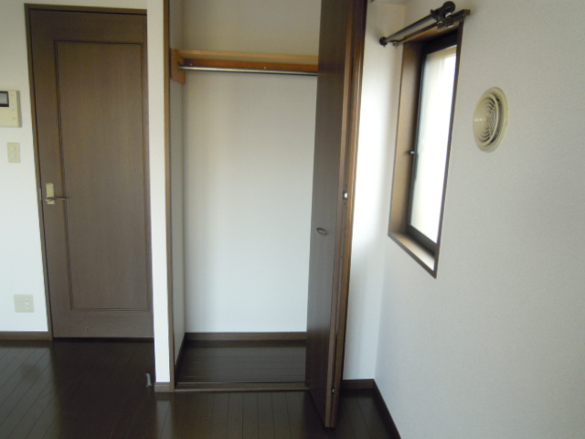 収納　クローゼット完備。