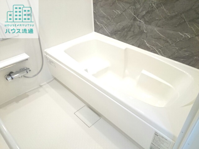 バス・シャワールーム　※別号室の写真です