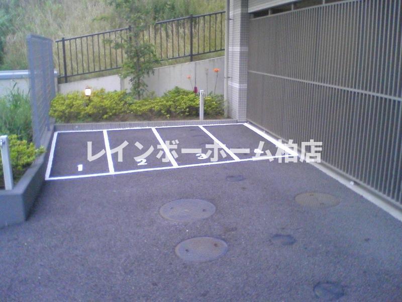 駐車場　駐車スペースもあります
