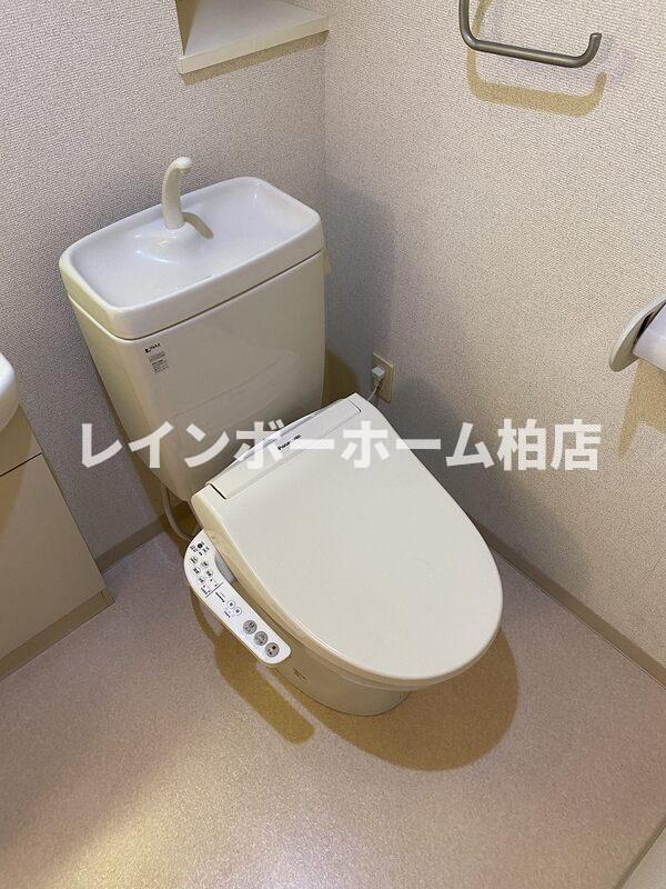 トイレ　落ち着いたトイレです
