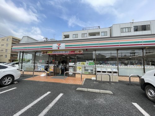 コンビニ　セブンイレブン 川口坂下2丁目店（コンビニ）まで191m