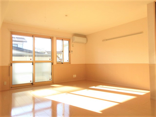 居室・リビング　写真は別の部屋のものです。