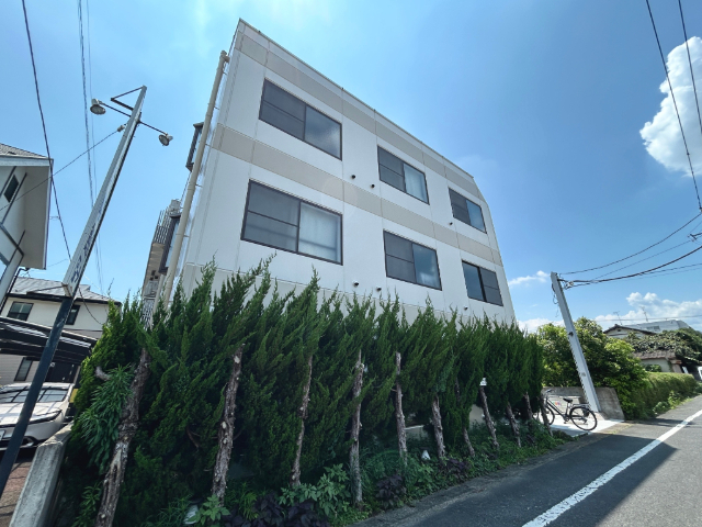 建物外観　鉄骨造マンション