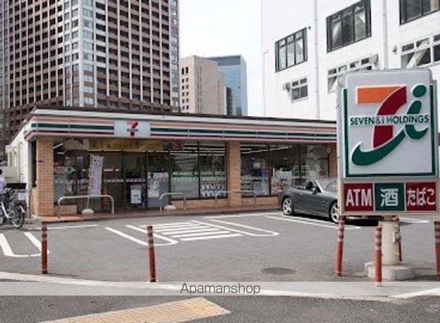コンビニ　セブン－イレブン港区汐彩橋店（コンビニ）まで262m