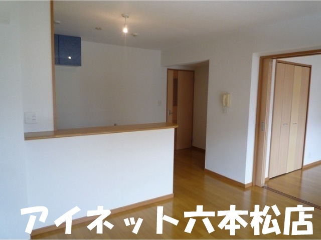 居室・リビング　カウンターキッチンです。