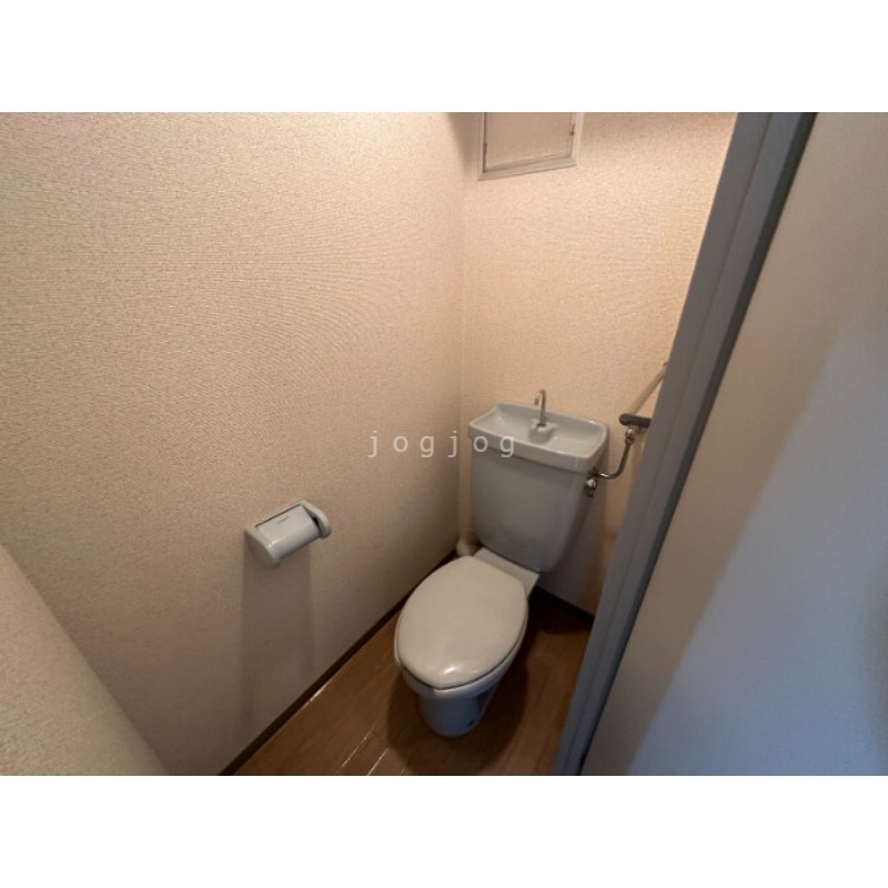 トイレ　広めのトイレで快適な生活を。