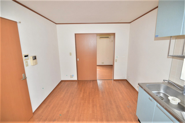 居室・リビング　写真は別のお部屋のものです