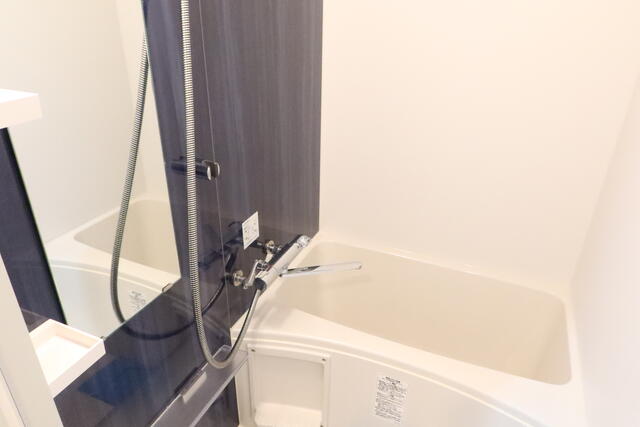 バス・シャワールーム　※他部屋参考写真