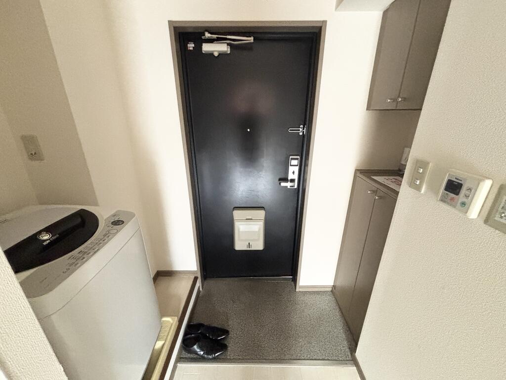 コンフォールの玄関写真