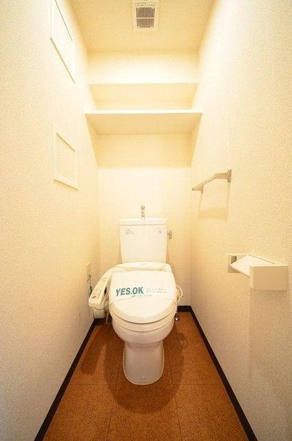 京王井の頭線 高井戸駅 徒歩4分 6階建 築21年のトイレ写真