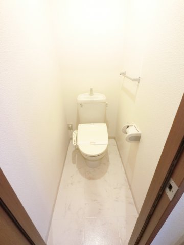 京成千原線 ちはら台駅 徒歩9分 2階建 築23年のトイレ写真