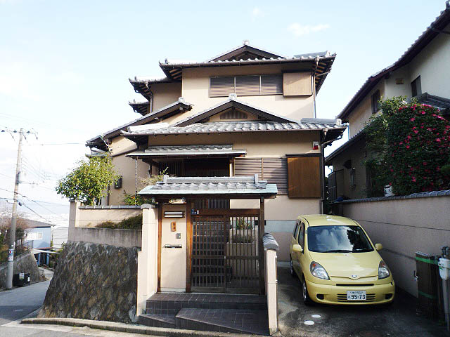 青葉台1丁目貸家の外観写真