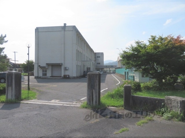 小学校　石川小学校（小学校）まで190m