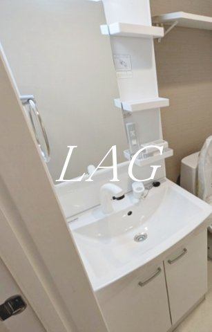 洗面設備　独立洗面台です。
