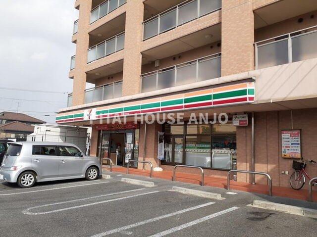 その他　セブン-イレブン 岡崎橋目町店まで950m