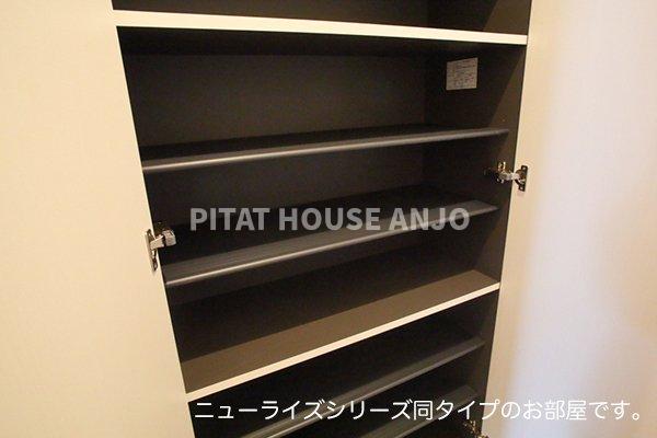 玄関　収納のためのスペースです