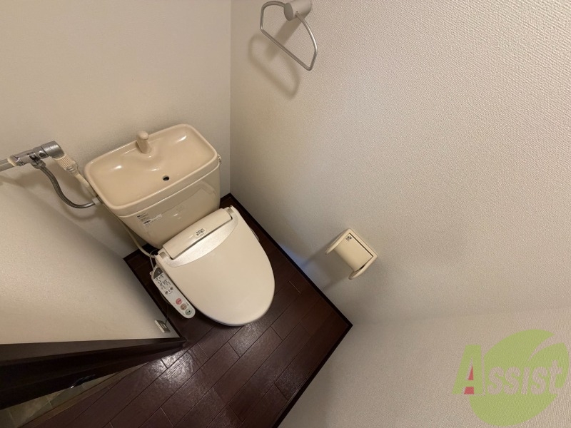 地下鉄東西線 宮の沢駅 徒歩15分 4階建 築23年のトイレ写真