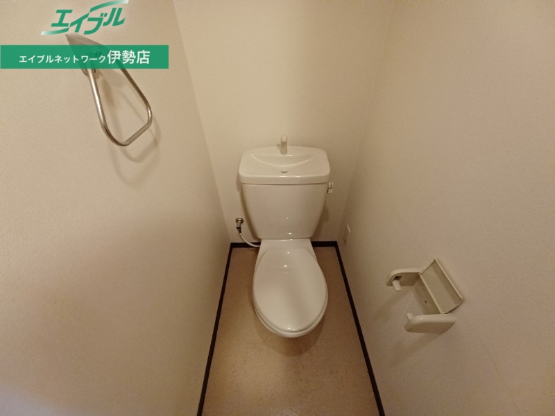 アンジュール小木のトイレ写真