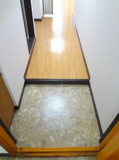 マンション都の玄関写真