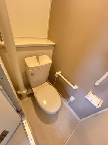 UR武庫川 28号棟のトイレ写真
