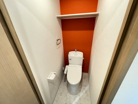 阪急今津線 逆瀬川駅 徒歩2分 5階建 築5年のトイレ写真