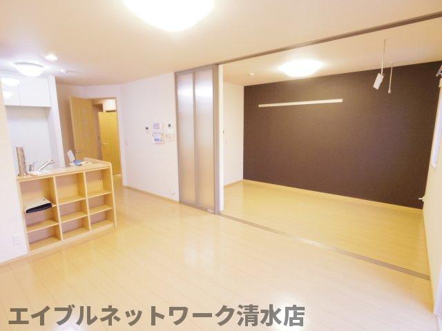 コンフォートKの居間写真