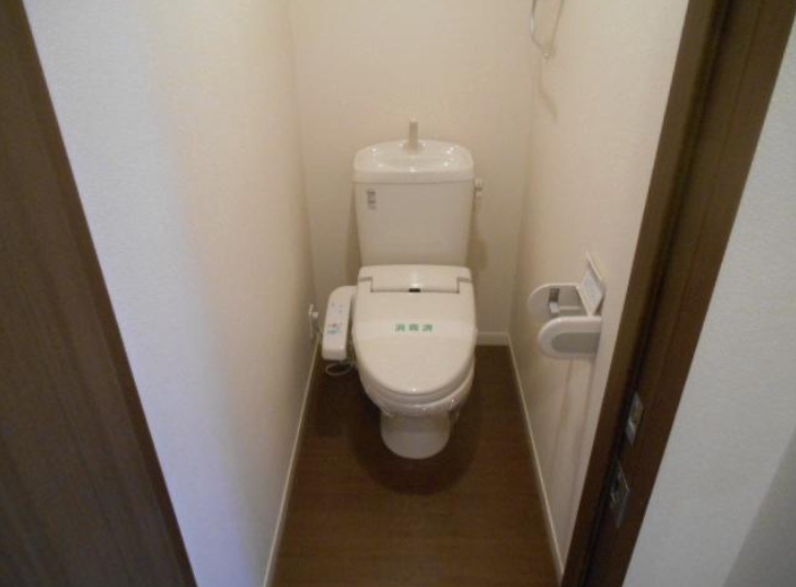 ベルリード春岡のトイレ写真