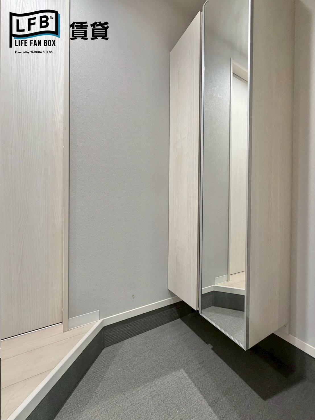 LFB APARTMENT平井Aの玄関写真