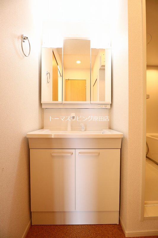 洗面設備　101号室写真