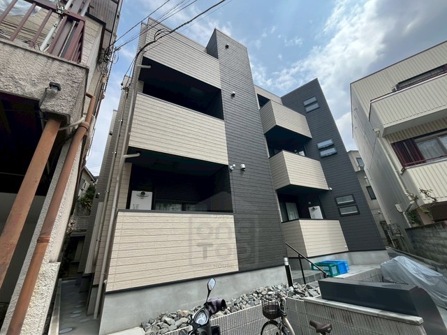 REGALEST千里山の外観写真