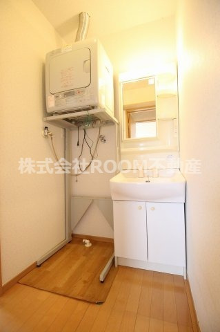 洗面設備　コンパクトで使いやすい洗面所