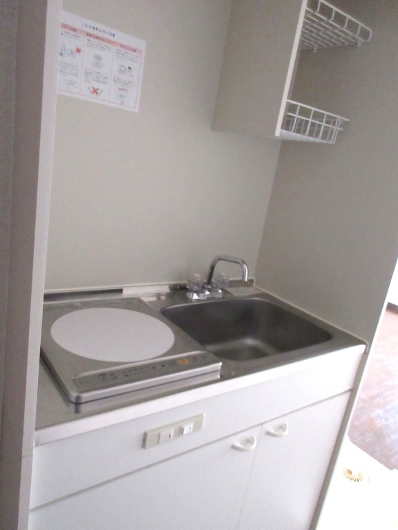 ＪＲ山手線 田町駅 徒歩9分 10階建 築42年のキッチン写真