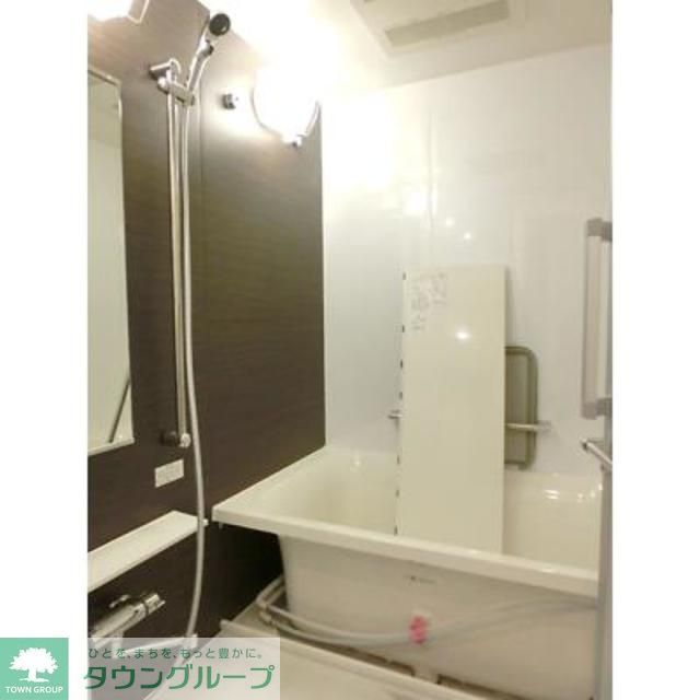バス・シャワールーム　※写真は同タイプ住戸です。