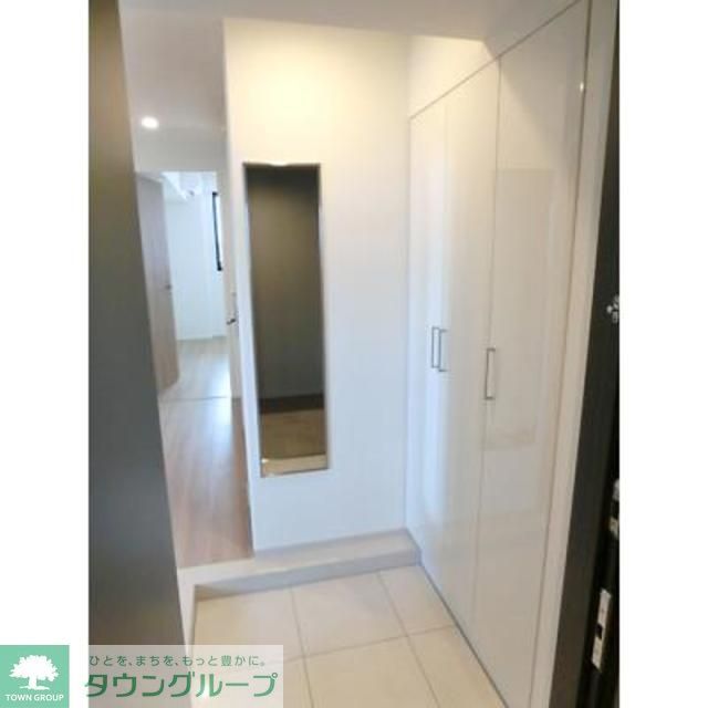 玄関　※写真は同タイプ住戸です。
