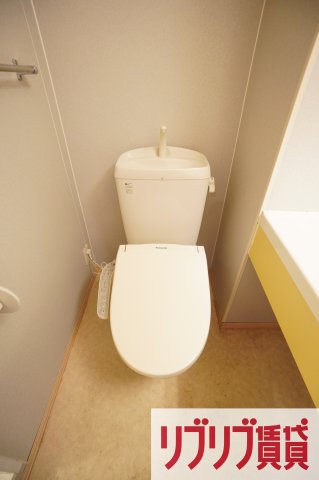 ＪＲ総武線 西千葉駅 徒歩7分 2階建 築23年のトイレ写真