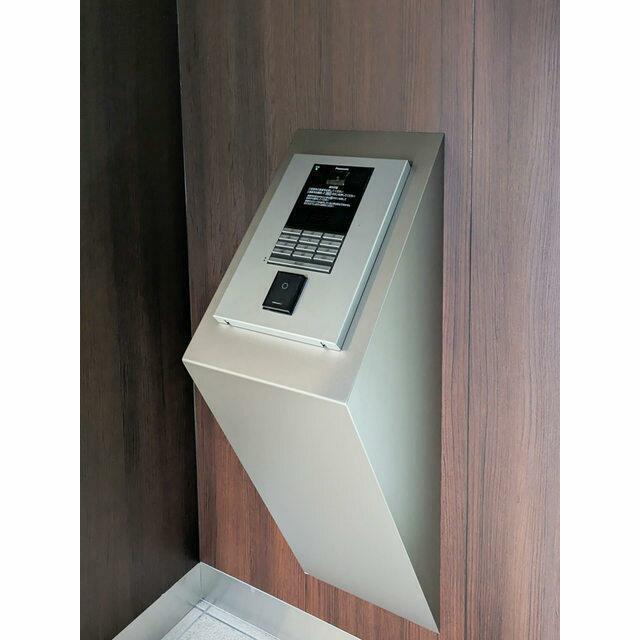 ロビー　オートロック