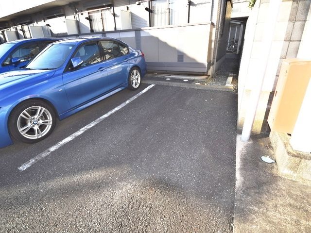 駐車場　★★無料にてご用意★★