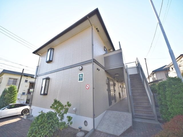 建物外観　★★敷地内に駐車場付き★★